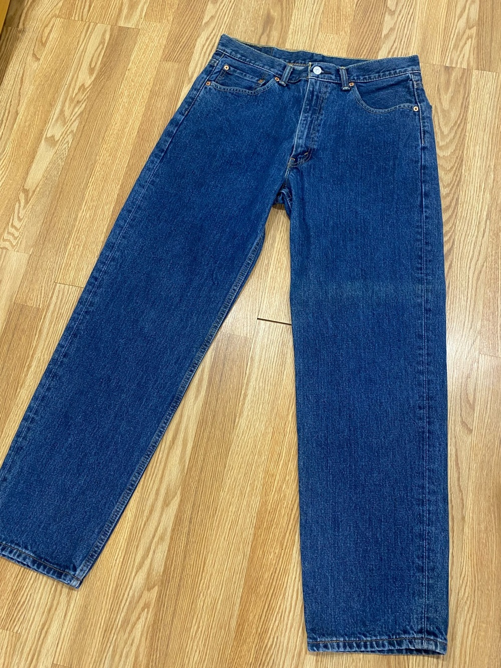 Levi’s Men’s “550” jeans size 34x 32. Like new! - Picture 4 of 14